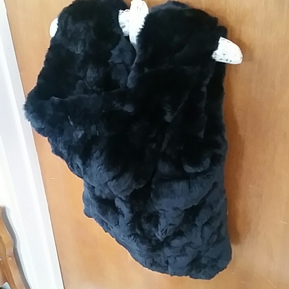 Yves salomon black rabbit fur sleeveless hooded vest /gilet